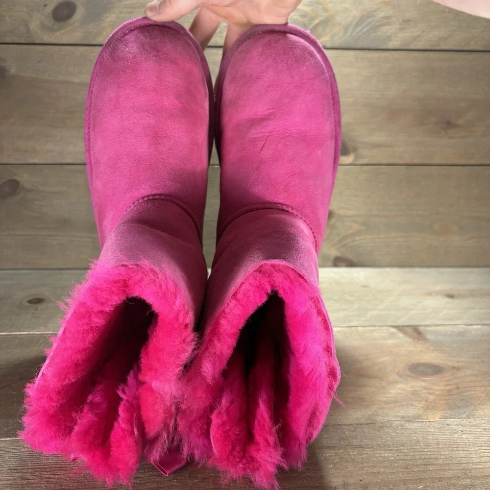 ugg bailey bow II kids youth size 6 shoes pink suede fur lined snow boots
